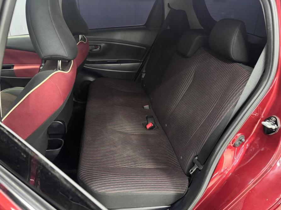 Toyota Vitz III (XP130) Рестайлинг Благовещенск  - изображение 25
