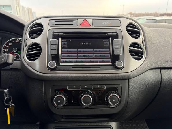 Volkswagen Tiguan I с пробегом 2010 года, цена 895 000 рублей, 269410 км, внедорожник, Автокод Объявления