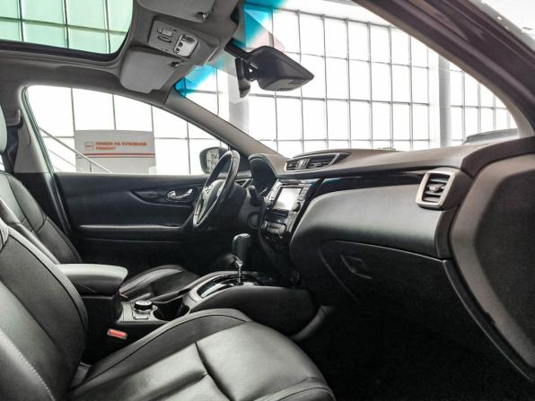 Nissan Qashqai II с пробегом 2017 года, цена 2 099 000 рублей, 95280 км, внедорожник, Автокод Объявления