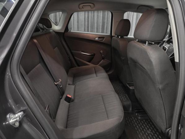 Opel Astra J с пробегом 2010 года, цена 550 000 рублей, 136660 км, хэтчбек, Автокод Объявления