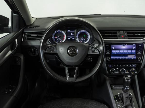Skoda Octavia III (A7) Рестайлинг с пробегом 2019 года, цена 2 200 000 рублей, 100000 км, лифтбек, Автокод Объявления