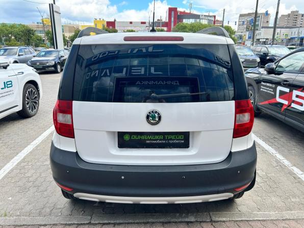 Skoda Yeti I с пробегом 2012 года, цена 698 000 рублей, 269216 км, внедорожник, Автокод Объявления