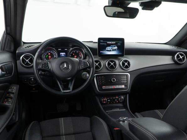 Mercedes-Benz GLA I (X156) Рестайлинг с пробегом 2019 года, цена 2 970 111 рублей, 41944 км, внедорожник, Автокод Объявления