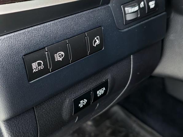 Lexus LX III Рестайлинг 2 с пробегом 2016 года, цена 7 300 000 рублей, 103696 км, внедорожник, Автокод Объявления
