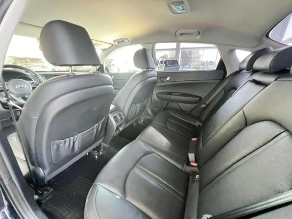 Kia Optima IV Рестайлинг с пробегом 2018 года, цена 1 895 000 рублей, 124564 км, седан, Автокод Объявления