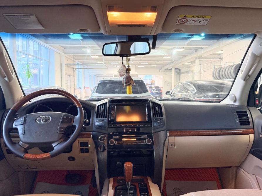 Toyota Land Cruiser 200 Series Рестайлинг 1 Челябинск  - изображение 10