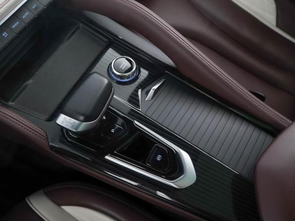 Geely Monjaro I с пробегом 2023 года, цена 3 177 444 рубля, 43280 км, внедорожник, Автокод Объявления