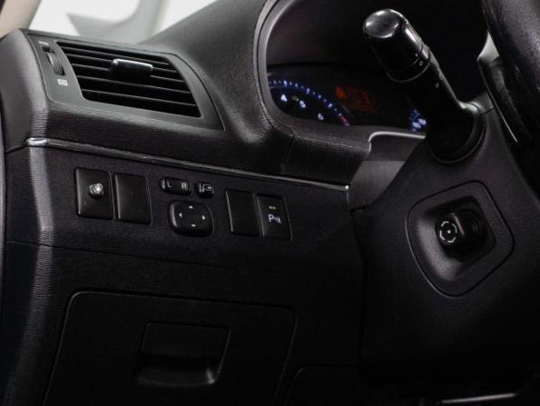 Toyota Avensis III Рестайлинг с пробегом 2011 года, цена 1 299 000 рублей, 185549 км, седан, Автокод Объявления