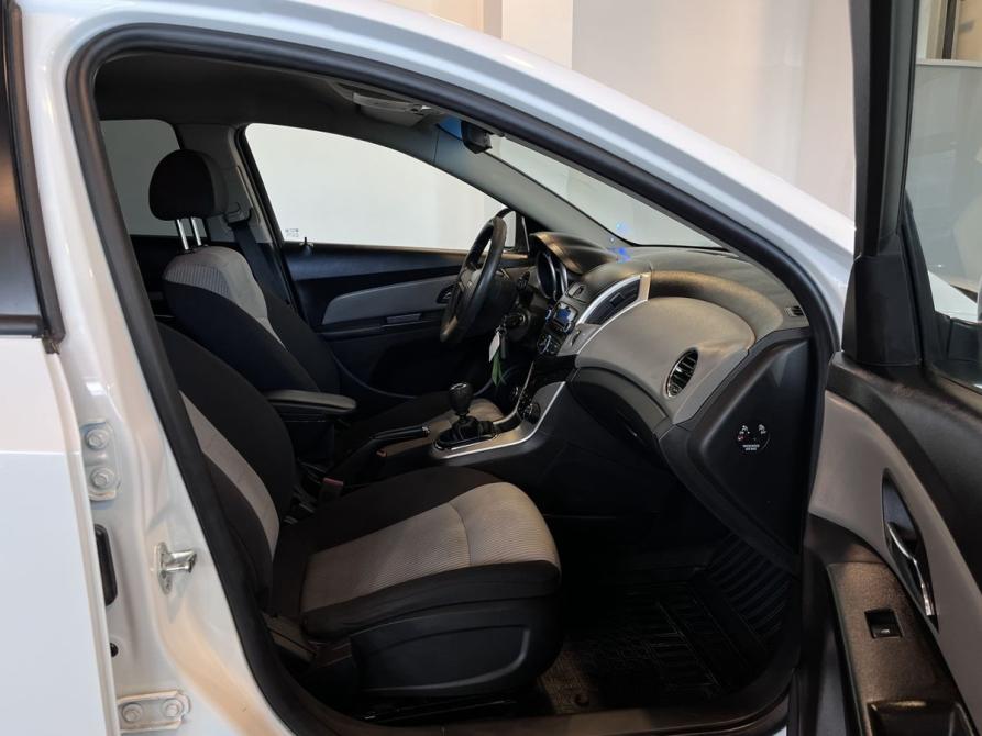Chevrolet Cruze I Рестайлинг Чебоксары  - изображение 29