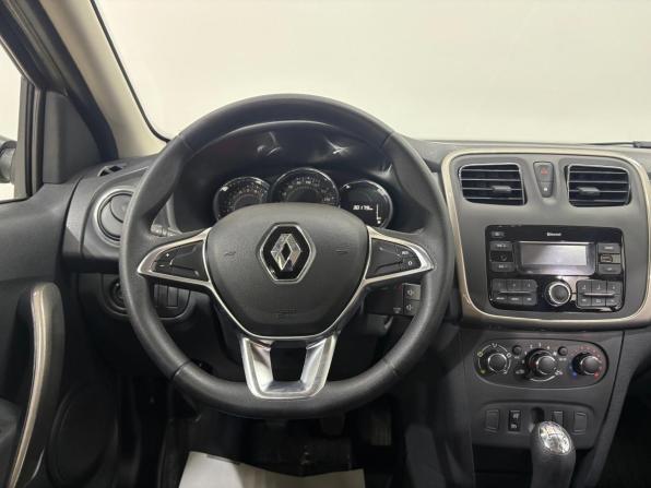 Renault Sandero II Рестайлинг с пробегом 2019 года, цена 1 460 000 рублей, 30176 км, хэтчбек, Автокод Объявления