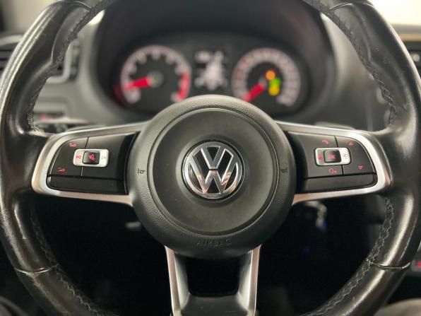 Volkswagen Polo V Рестайлинг с пробегом 2019 года, цена 1 150 000 рублей, 110489 км, седан, Автокод Объявления