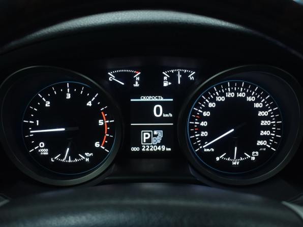 Toyota Land Cruiser 200 Series Рестайлинг 1 с пробегом 2013 года, цена 3 884 995 рублей, 222048 км, внедорожник, Автокод Объявления