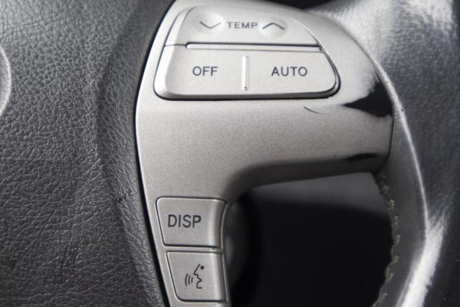 Toyota Camry VI (XV40) Рестайлинг с пробегом 2010 года, цена 1 109 000 рублей, 335236 км, седан, Автокод Объявления