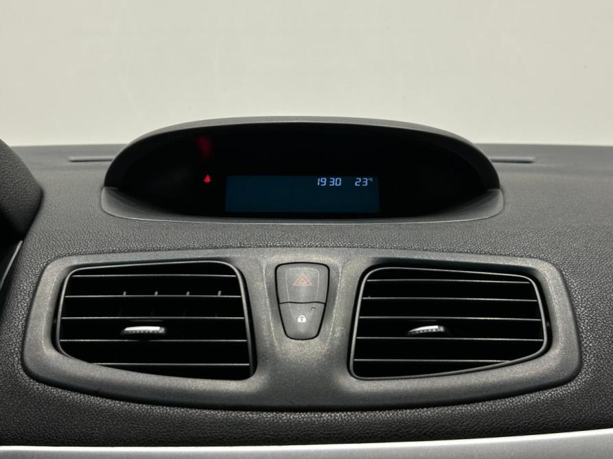 Renault Megane III Санкт-Петербург  - изображение 18