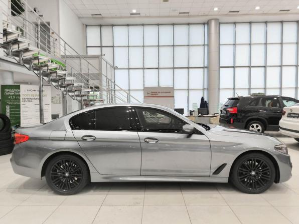 BMW 5 серии VII (G30/G31/G38) с пробегом 2018 года, цена 4 250 000 рублей, 110459 км, седан, Автокод Объявления