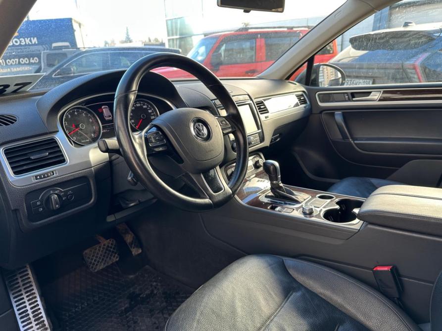 Volkswagen Touareg II Рестайлинг Санкт-Петербург  - изображение 7