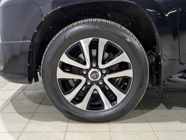Toyota Land Cruiser 200 Series Рестайлинг 2 с пробегом 2019 года, цена 8 600 000 рублей, 95423 км, внедорожник, Автокод Объявления