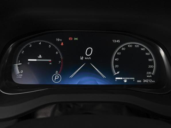 Toyota Venza II с пробегом 2023 года, цена 4 730 000 рублей, 34212 км, внедорожник, Автокод Объявления