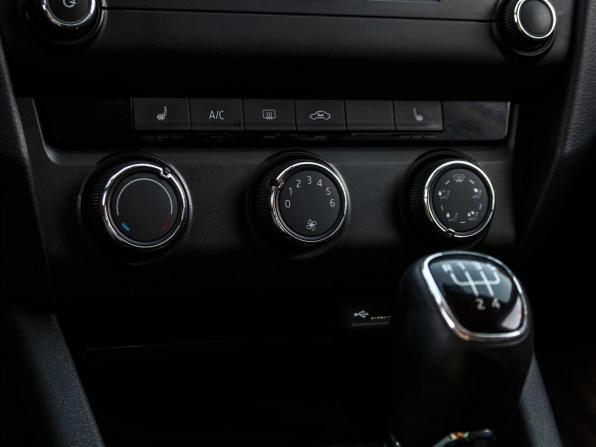 Skoda Octavia III (A7) с пробегом 2015 года, цена 1 120 000 рублей, 218644 км, лифтбек, Автокод Объявления