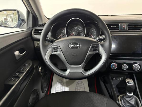 Kia Rio III Рестайлинг с пробегом 2015 года, цена 790 000 рублей, 244279 км, седан, Автокод Объявления