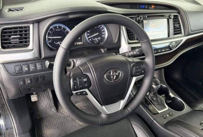 Toyota Highlander III (XU50) с пробегом 2014 года, цена 2 995 000 рублей, 213036 км, внедорожник, Автокод Объявления