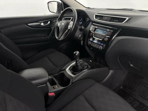 Nissan Qashqai II с пробегом 2018 года, цена 1 829 000 рублей, 98653 км, внедорожник, Автокод Объявления