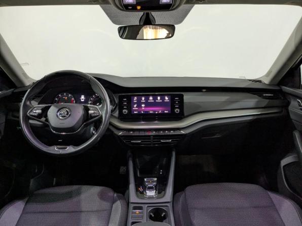Skoda Octavia IV (A8) с пробегом 2021 года, цена 2 400 000 рублей, 79688 км, лифтбек, Автокод Объявления