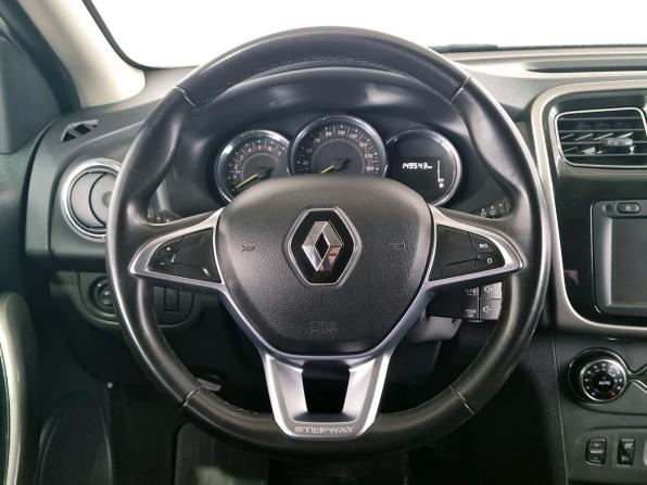 Renault Sandero II Рестайлинг с пробегом 2018 года, цена 1 080 000 рублей, 149543 км, хэтчбек, Автокод Объявления
