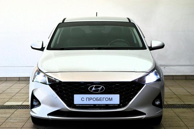 Hyundai Solaris II Рестайлинг с пробегом 2021 года, цена 1 399 000 рублей, 115000 км, седан, Автокод Объявления
