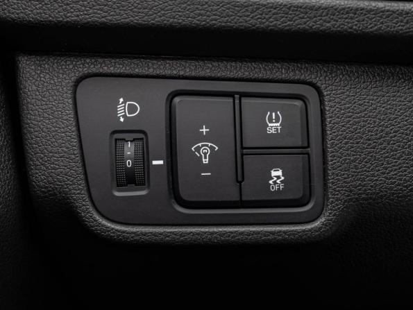 Hyundai Solaris II Рестайлинг с пробегом 2021 года, цена 1 699 999 рублей, 63553 км, седан, Автокод Объявления