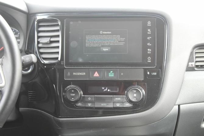 Mitsubishi Outlander III Рестайлинг 3 с пробегом 2022 года, цена 2 625 000 рублей, 14000 км, внедорожник, Автокод Объявления