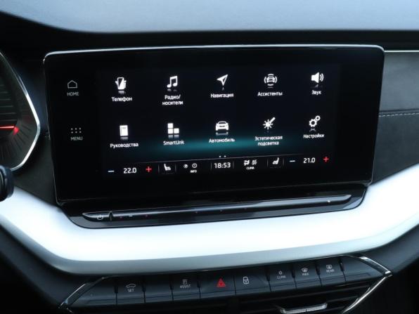 Skoda Octavia IV (A8) с пробегом 2020 года, цена 2 460 000 рублей, 97633 км, лифтбек, Автокод Объявления