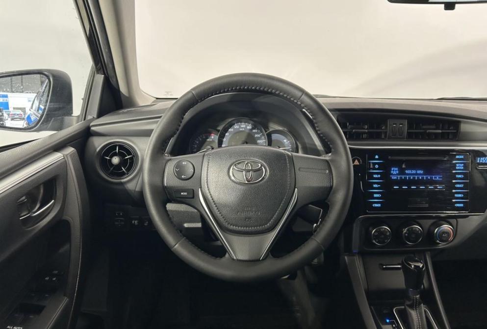 Toyota Corolla XI (E160 E170 E180) Рестайлинг 1 Саранск  - изображение 17