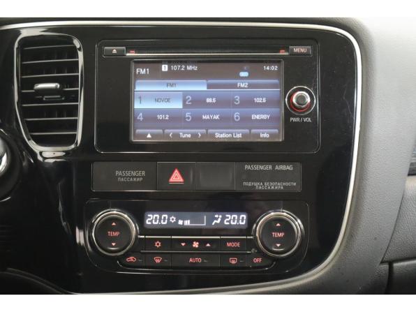 Mitsubishi Outlander III Рестайлинг 2 с пробегом 2015 года, цена 2 299 000 рублей, 97773 км, внедорожник, Автокод Объявления