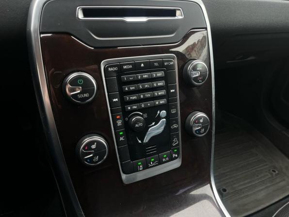 Volvo XC70 II Рестайлинг с пробегом 2013 года, цена 1 599 000 рублей, 169579 км, универсал, Автокод Объявления