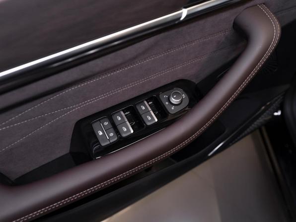 Geely Monjaro I Рестайлинг 2 с пробегом 2026 года, цена 4 135 000 рублей, 30 км, внедорожник, Автокод Объявления