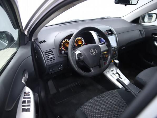 Toyota Corolla X (E140 E150) Рестайлинг с пробегом 2011 года, цена 1 290 000 рублей, 147118 км, седан, Автокод Объявления
