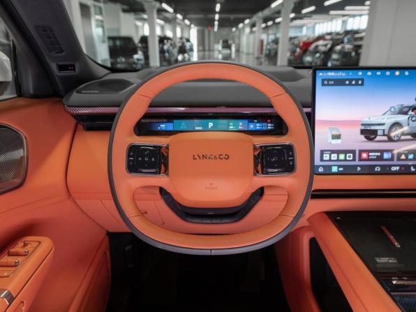 Lynk &amp; Co 900 с пробегом 2026 года, цена 7 900 000 рублей, 50 км, внедорожник, Автокод Объявления