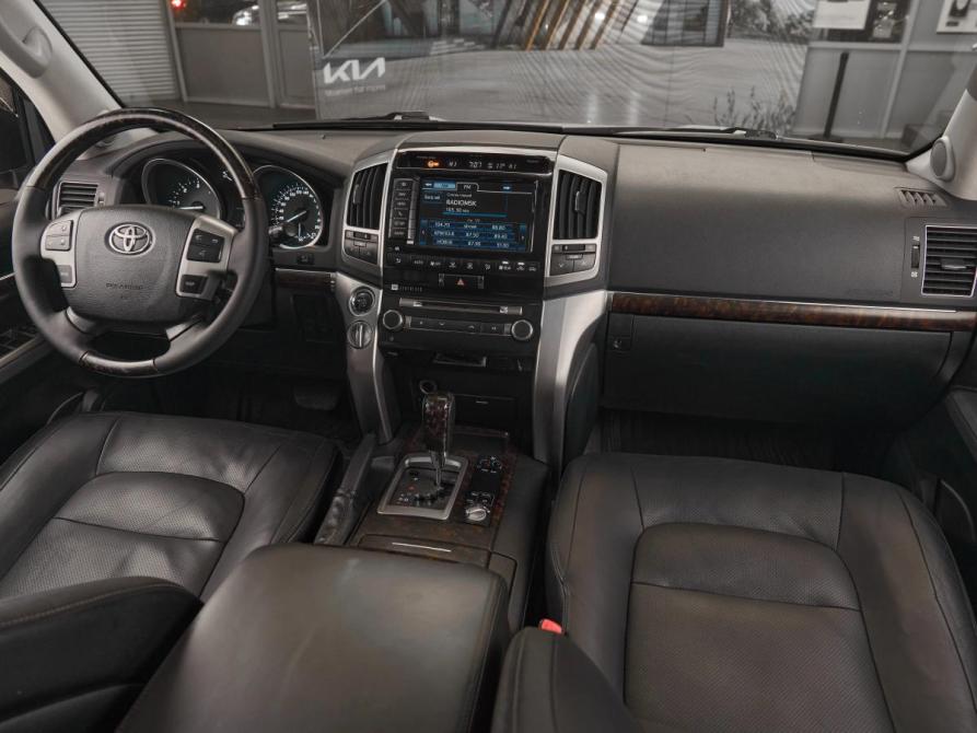 Toyota Land Cruiser 200 Series Рестайлинг 1 Москва  - изображение 9