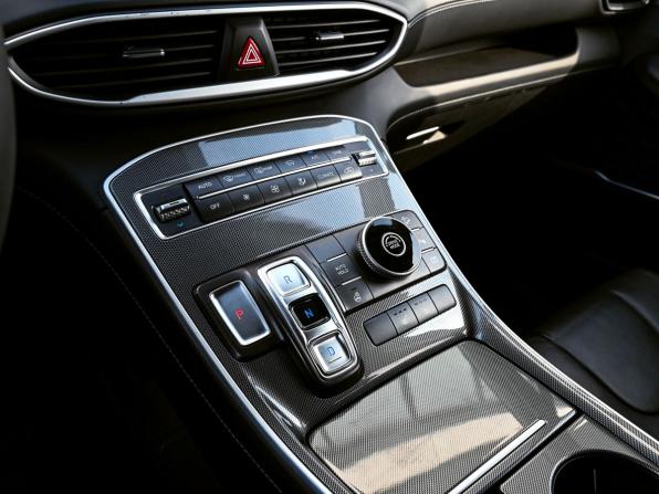 Hyundai Santa Fe IV Рестайлинг с пробегом 2021 года, цена 3 305 000 рублей, 109000 км, внедорожник, Автокод Объявления
