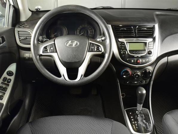 Hyundai Solaris I с пробегом 2012 года, цена 949 995 рублей, 147470 км, седан, Автокод Объявления