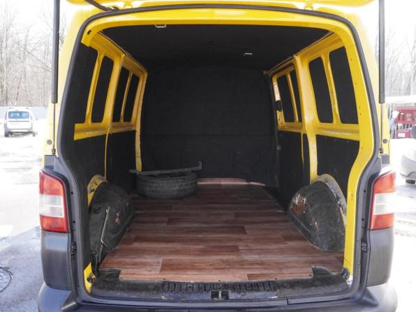 Volkswagen Transporter T5 Рестайлинг с пробегом 2014 года, цена 1 675 000 рублей, 353386 км, фургон, Автокод Объявления