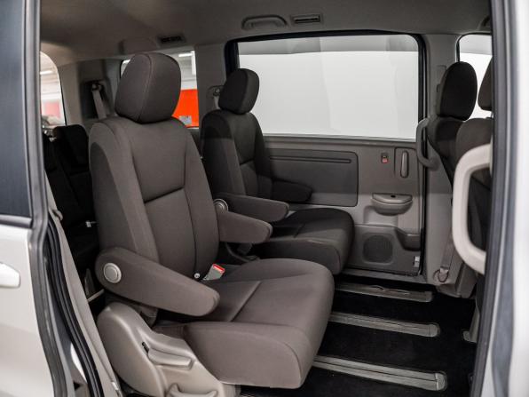 Honda Stepwgn V Рестайлинг с пробегом 2019 года, цена 1 750 000 рублей, 103555 км, минивэн, Автокод Объявления