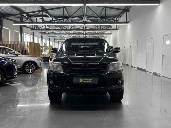 Toyota Hilux VII Рестайлинг с пробегом 2015 года, цена 2 395 000 рублей, 321277 км, offers.body_type.unknown, Автокод Объявления