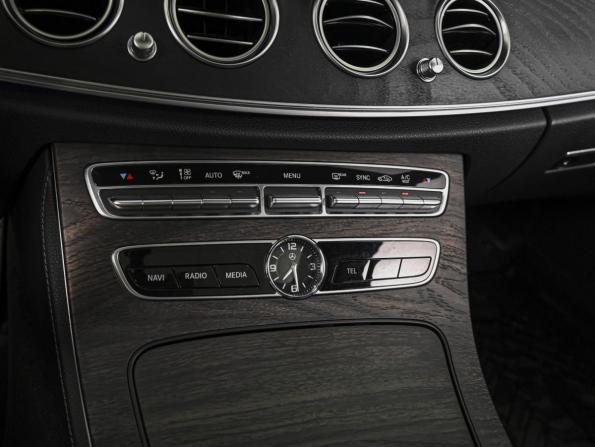 Mercedes-Benz E-Класс V (W213 S213 C238) с пробегом 2016 года, цена 2 795 670 рублей, 112382 км, седан, Автокод Объявления