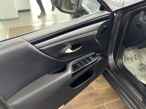Lexus ES VII с пробегом 2020 года, цена 3 594 000 рублей, 124542 км, седан, Автокод Объявления