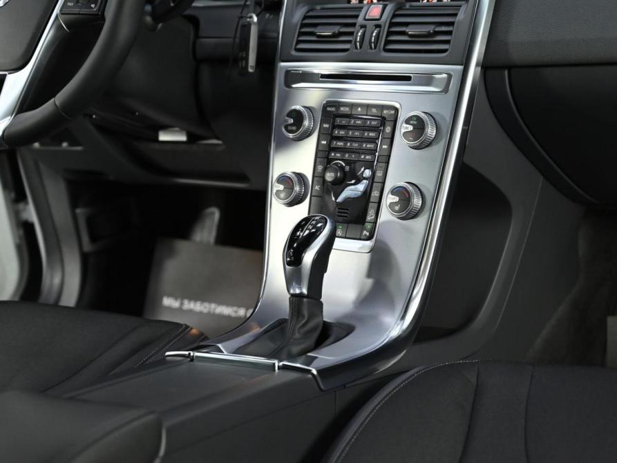 Volvo XC60 I Рестайлинг Москва  - изображение 11