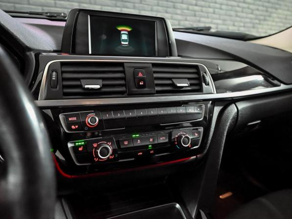 BMW 3 серии VI (F3x) Рестайлинг с пробегом 2018 года, цена 1 890 000 рублей, 204959 км, седан, Автокод Объявления