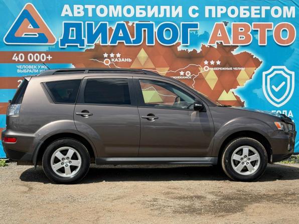 Mitsubishi Outlander II Рестайлинг с пробегом 2010 года, цена 920 000 рублей, 252000 км, внедорожник, Автокод Объявления
