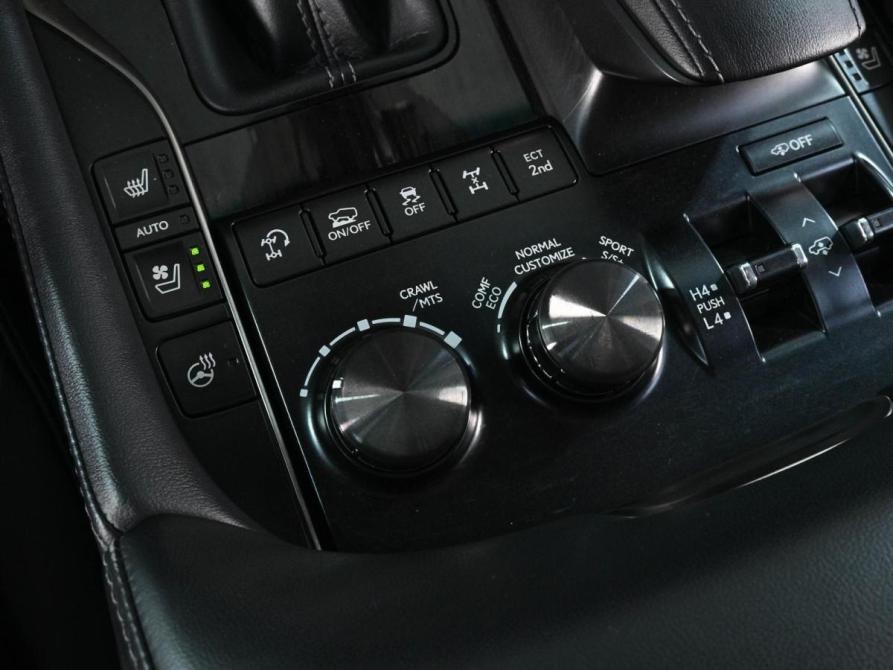 Lexus LX III Рестайлинг 2 Ростов-на-Дону  - изображение 19
